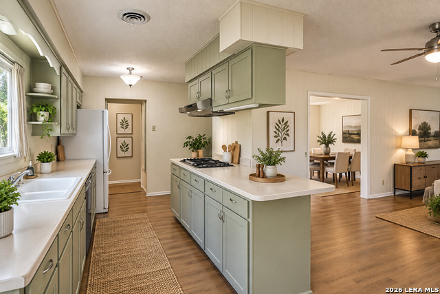 1135 Vanderbilt Property Photo 6