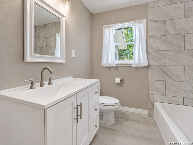 1135 Vanderbilt Property Photo 28