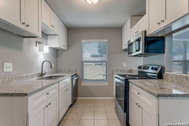 4031 Sunrise Bluff Dr Property Photo 6