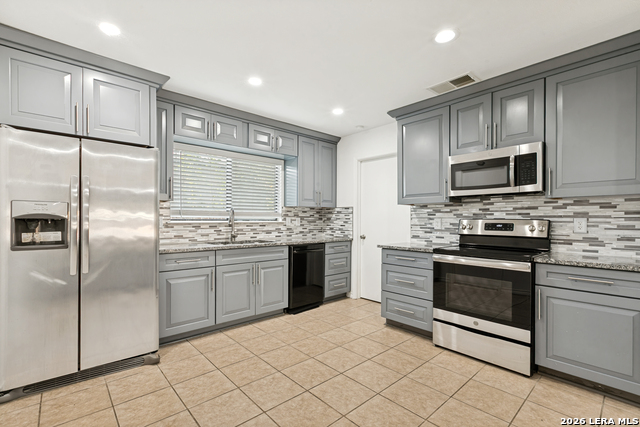 9410 Bendell Property Photo 3