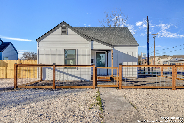 1803 Texas Property Photo 4