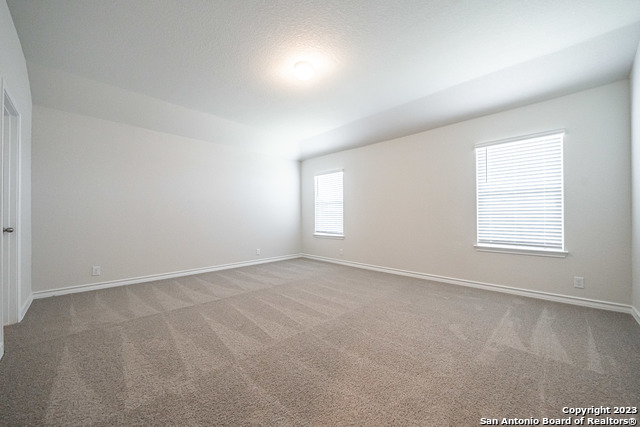 909 Rolling River Property Photo 13