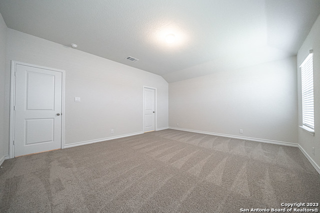 909 Rolling River Property Photo 14