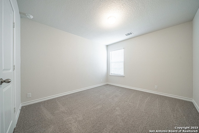 909 Rolling River Property Photo 31
