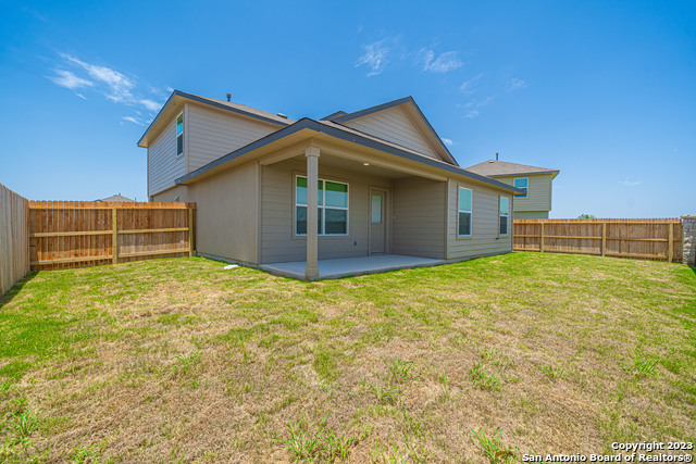 909 Rolling River Property Photo 38