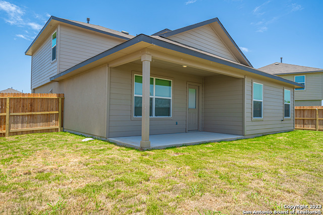 909 Rolling River Property Photo 39