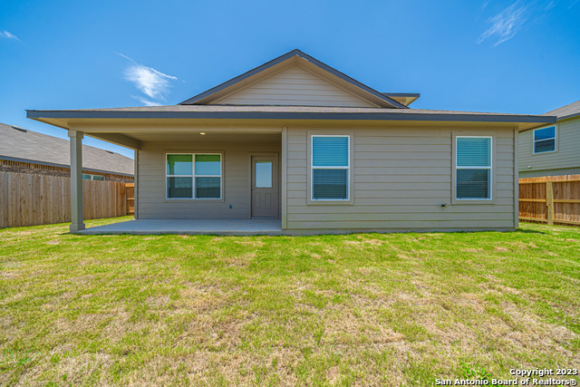 909 Rolling River Property Photo 40