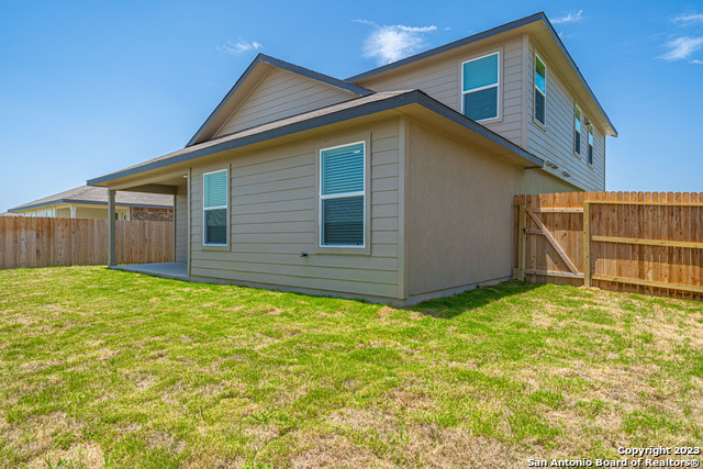 909 Rolling River Property Photo 42