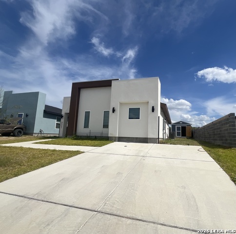 6521 Adenia Lp Property Photo 1