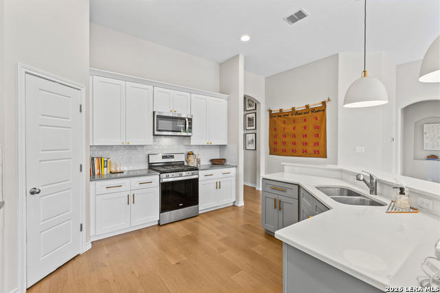 28210 Versant Hls Property Photo 16