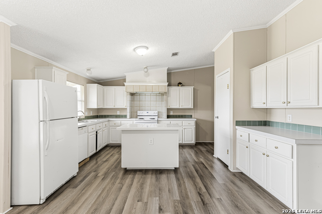 25111 Sandview Property Photo 12