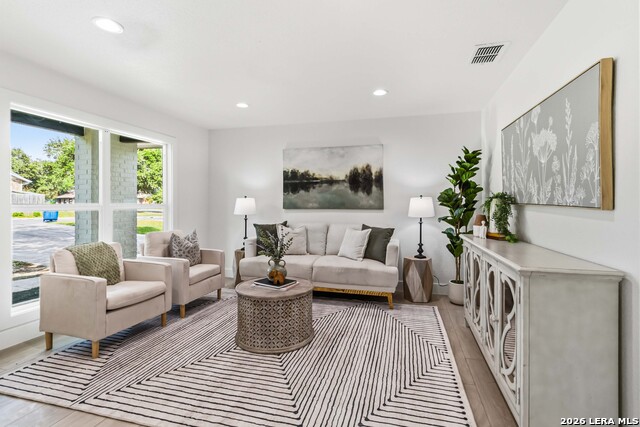 4714 Shady Breeze Property Photo 3