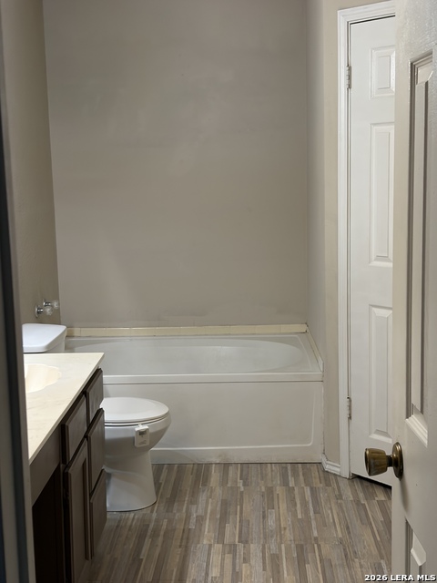13210 Larkplace Dr Property Photo 6