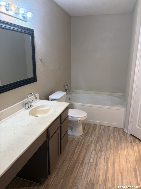 13210 Larkplace Dr Property Photo 16