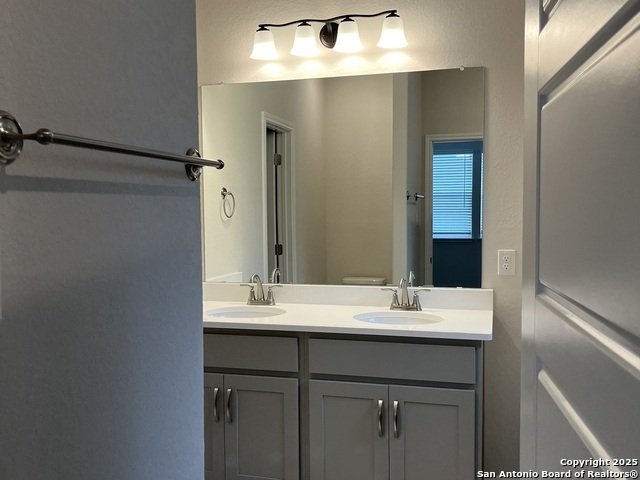 8234 Sunrise Glen Property Photo 7