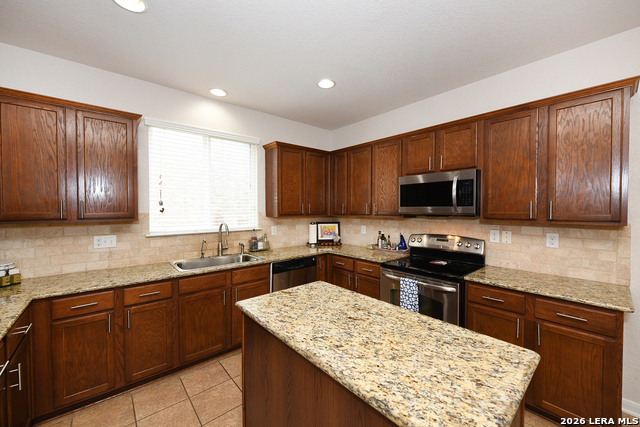 23815 Misty Peak Property Photo 5