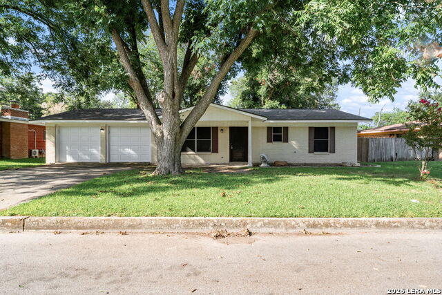 138 Bobolink Dr Property Photo 2