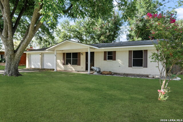 138 Bobolink Dr Property Photo 5
