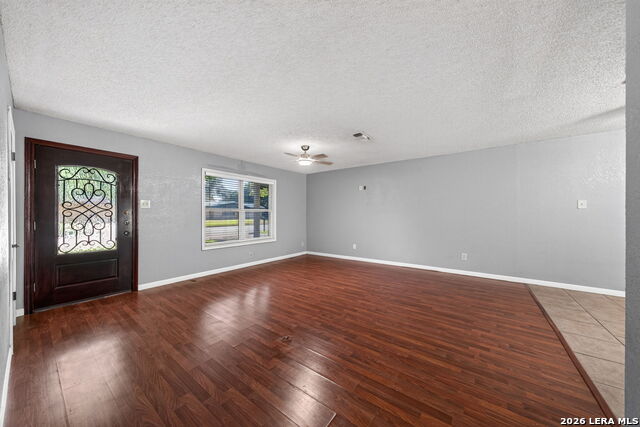 138 Bobolink Dr Property Photo 8