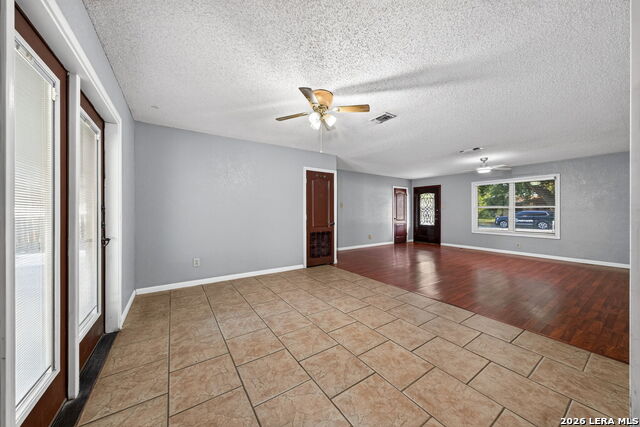 138 Bobolink Dr Property Photo 17