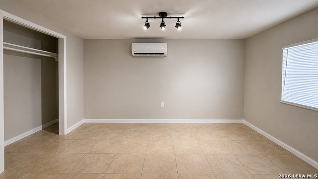 1319 Leal Property Photo 5