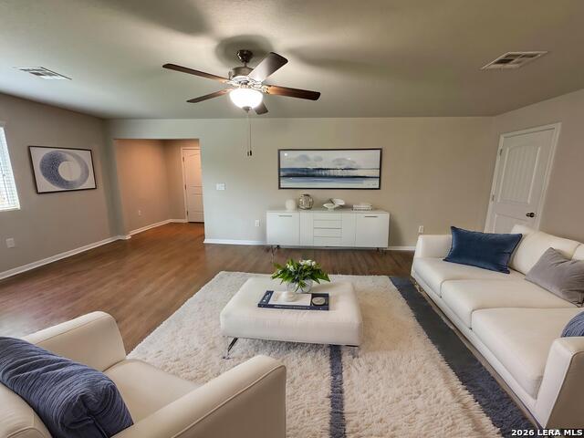 10106 Relic Oaks Property Photo 5