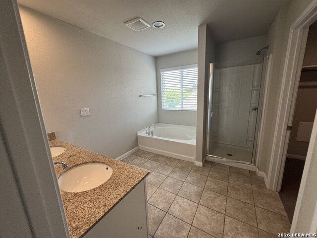 10106 Relic Oaks Property Photo 33