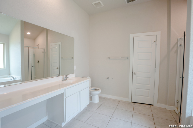 7654 Champion Creek Property Photo 14