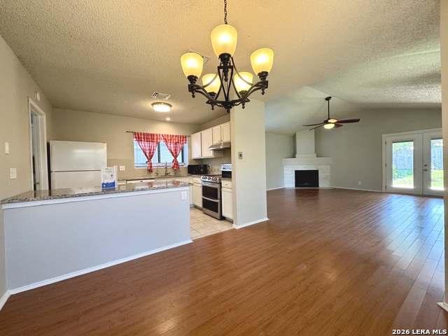 10038 Aztec Vlg Property Photo 5
