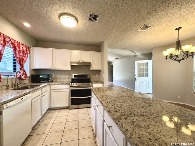 10038 Aztec Vlg Property Photo 9