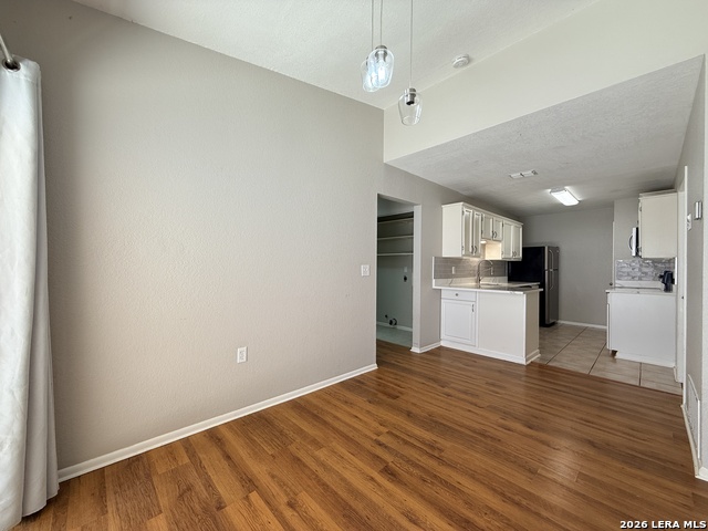 16611 Wolf Ridge St Property Photo 6