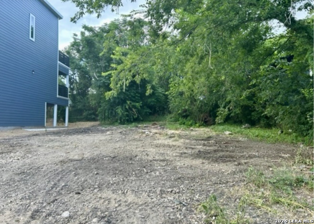 123 Paul St Property Photo 2