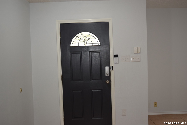 8026 Chestnut Manor Dr Property Photo 5