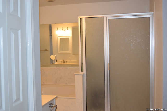 8026 Chestnut Manor Dr Property Photo 32
