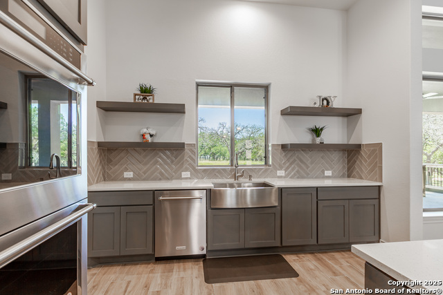 34784 High Gate Rd Property Photo 2