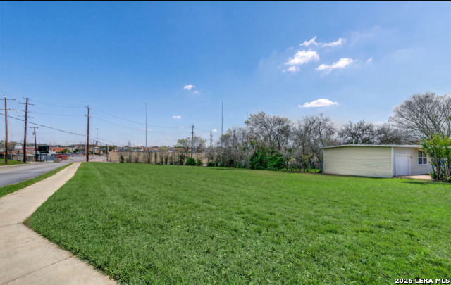 103 Blakeley Dr Property Photo 1