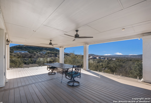 6710 Manor Hl Property Photo 5