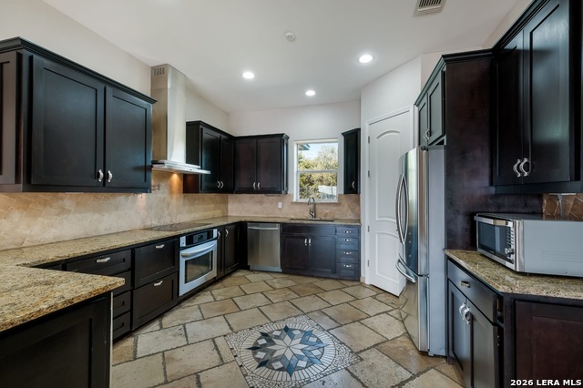6710 Manor Hl Property Photo 12