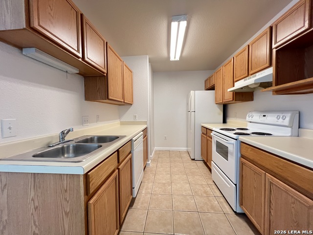 7302 Trail Xing Property Photo 4