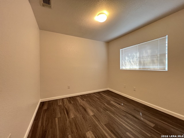 7302 Trail Xing Property Photo 9