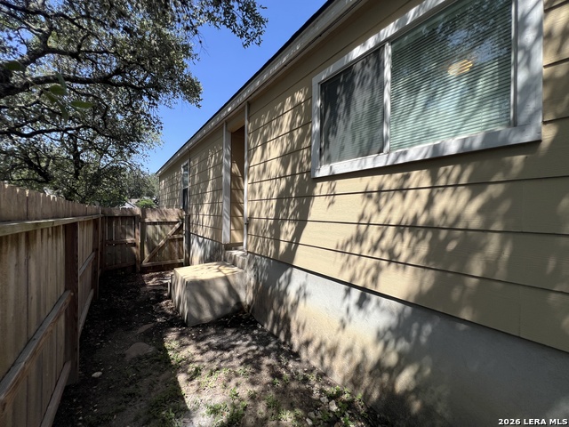 7302 Trail Xing Property Photo 17