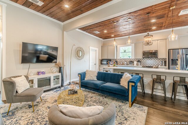 1022 Nolan Property Photo 10