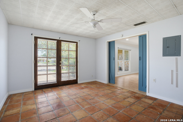 8315 Castle Creek Dr Property Photo 12