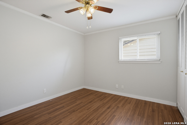 8315 Castle Creek Dr Property Photo 22