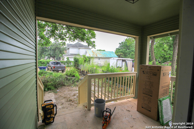 1138 Iowa St Property Photo 8