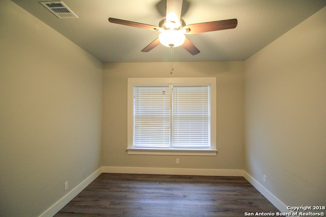 1138 Iowa St Property Photo 14