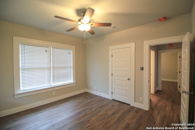 1138 Iowa St Property Photo 15
