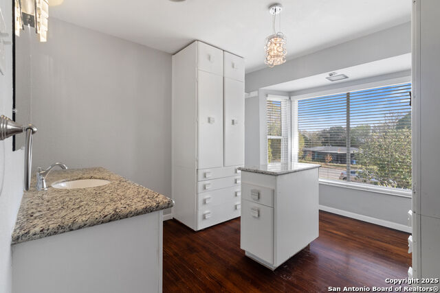 311 Karen Ln Property Photo 6