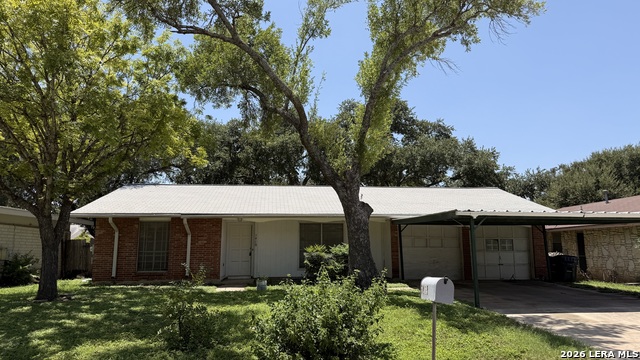 7418 Pipers Creek St Property Photo 2