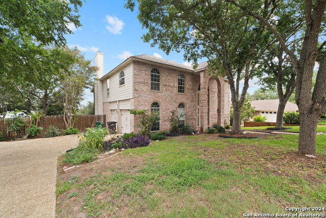 711 Arch Stone Property Photo 3